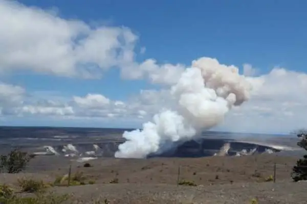 Big Island Volcano Helicopter and Ground Tour - Departing Oahu Inc. Air Ticket