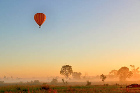 hot air balloon ride gold coast